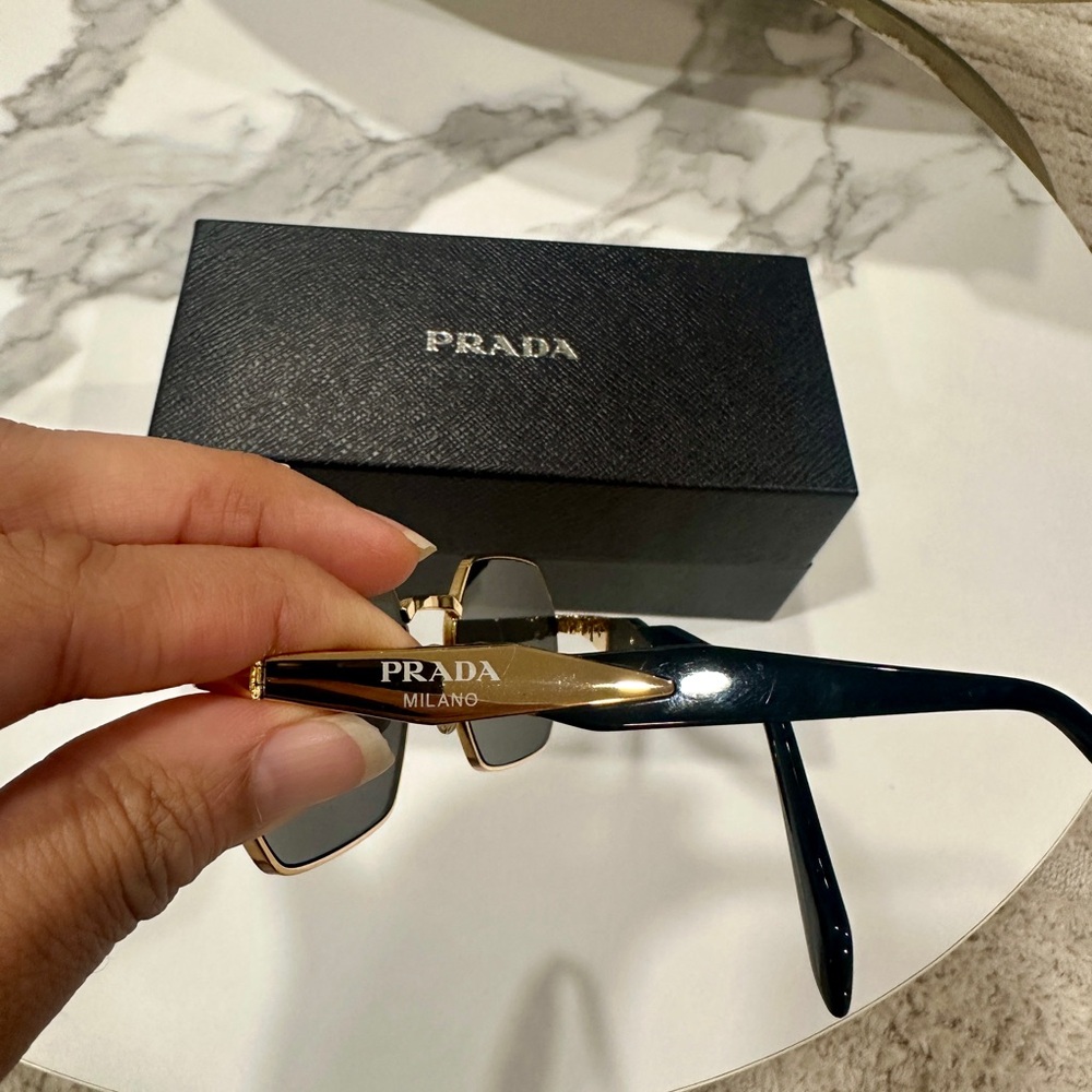 Unisex Prada Sunglasses - Picture 4 of 9